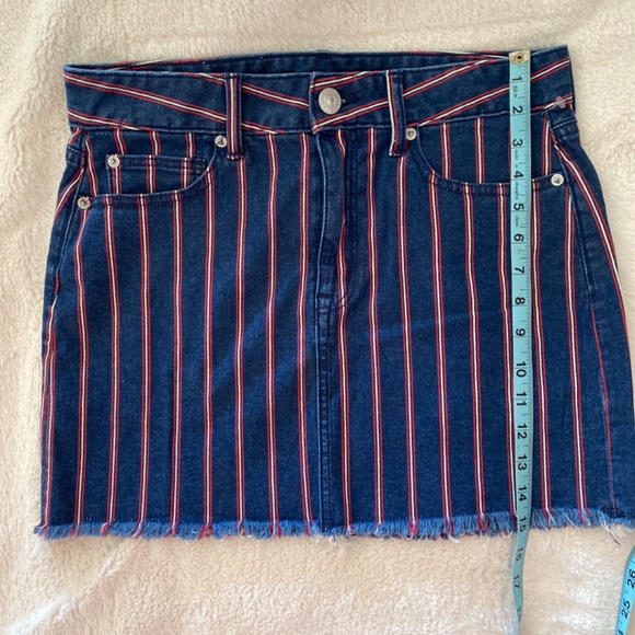 American Eagle Stripped Mini Skirt - Picture 14 of 14